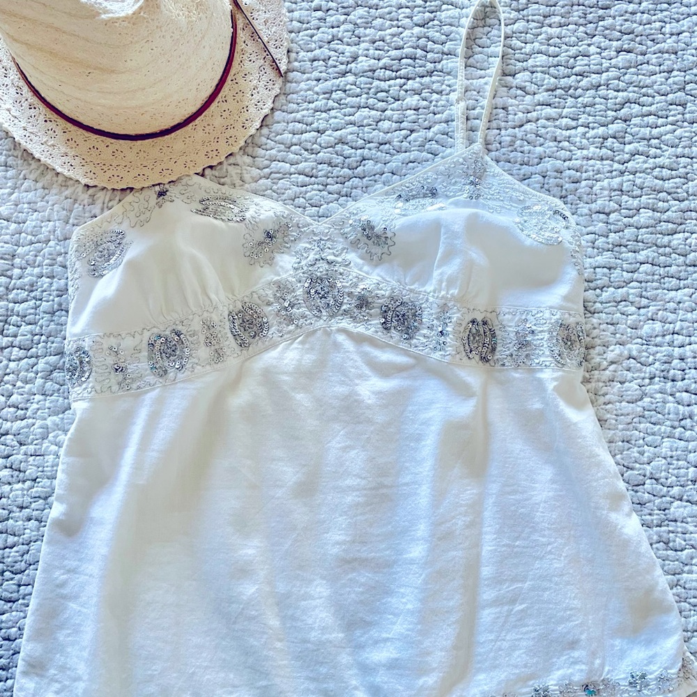 American Eagle Outfitters - Silver Embroidered Peasant top. ☀️❤️